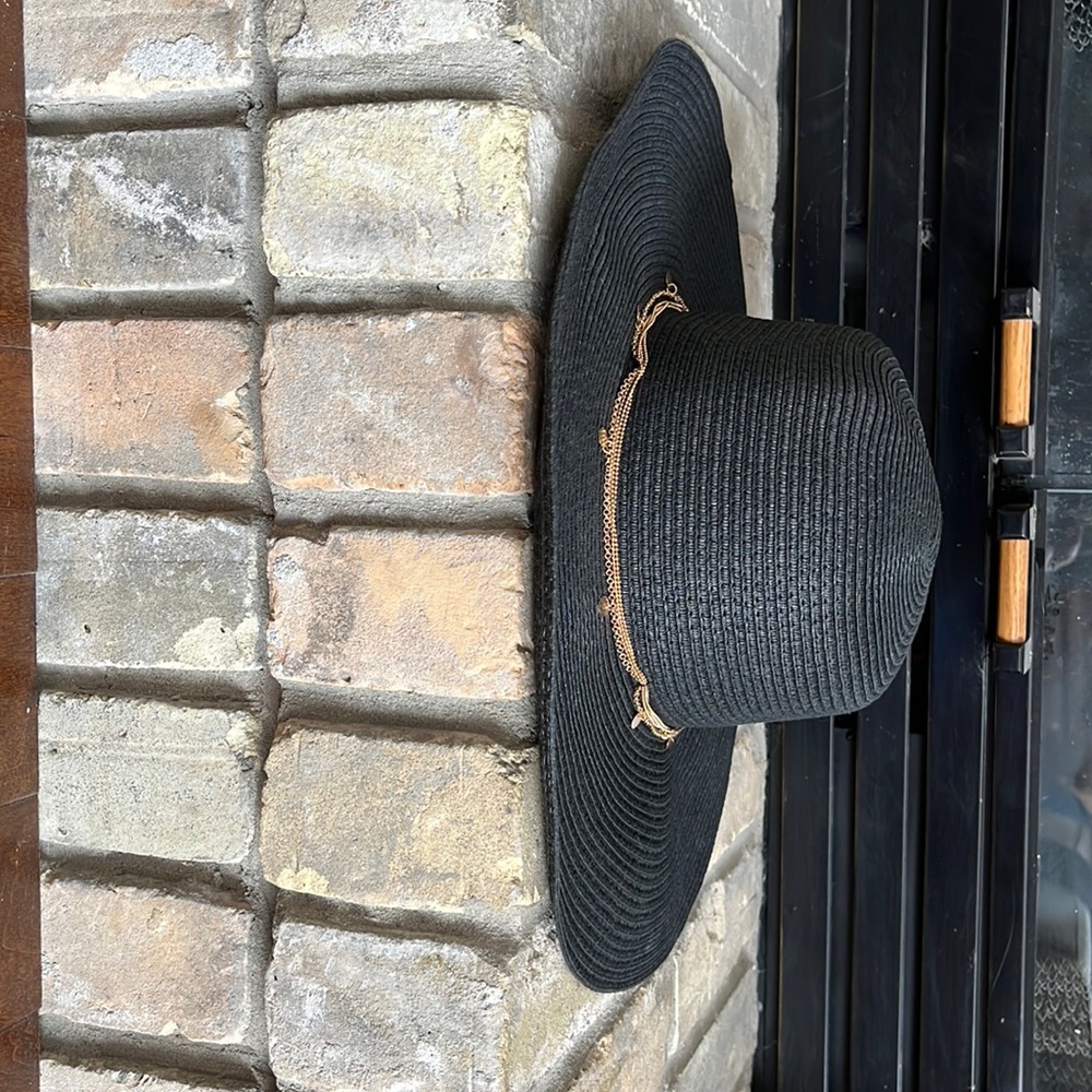 Ladies sun hat. Black with gold coloured chain. Aldo. Tags still attached.